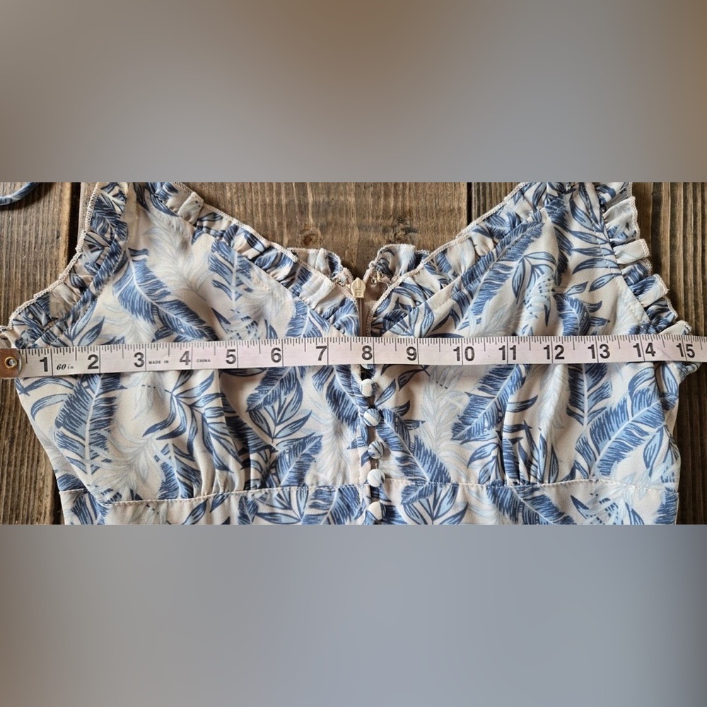 Womens Palm Print Midi Dress Medium Blue White Tropical Leaf Button Up Vacation - Picture 12 of 14
